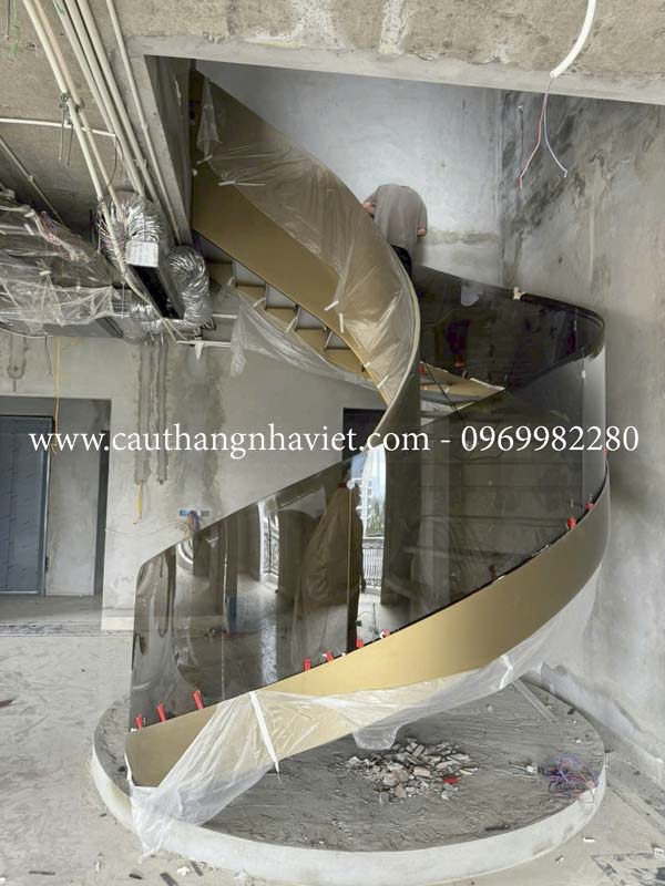 cầu thang xoắn ms542