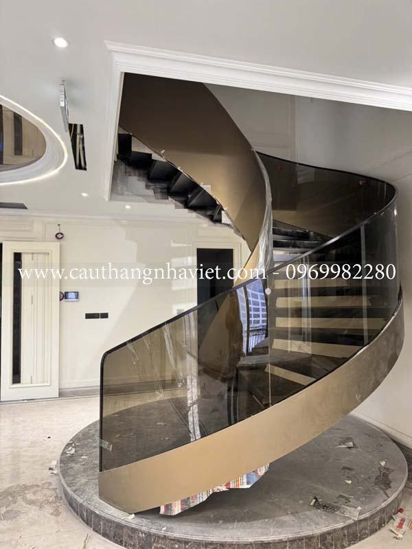 cầu thang xoắn ốc ms54