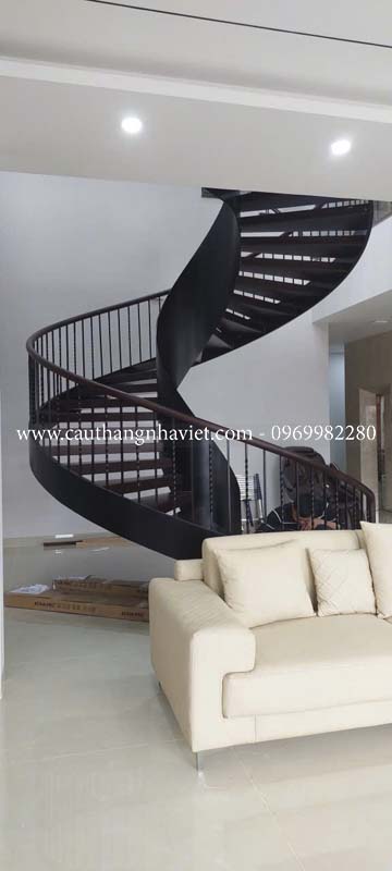 cầu thang xoắn ốc ms55 thái nguyên 12