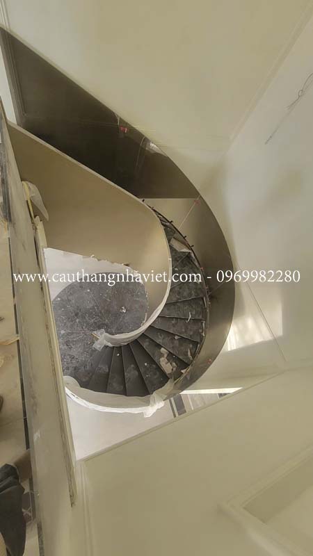 mẫu cầu thang xoắn ốc ms544